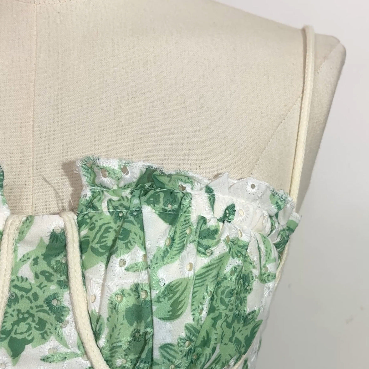 Retro Hollow Lace Green High Slit Dress